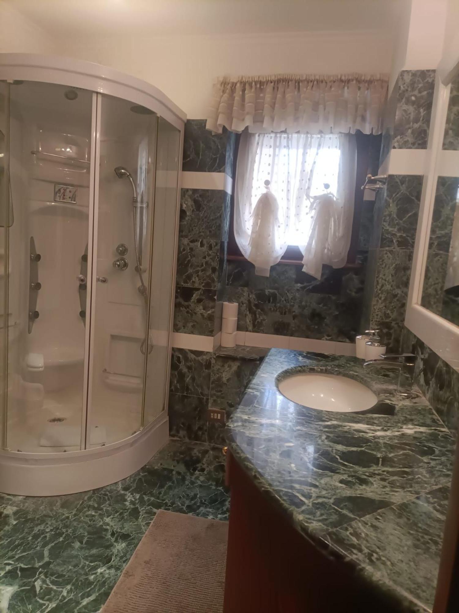 Luchino'S Home Рим Экстерьер фото